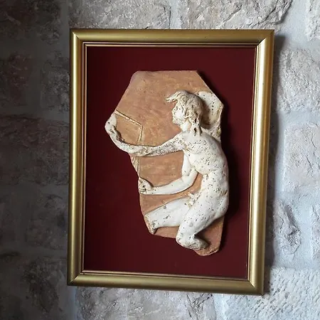 Casa de hóspedes Tudor 3*