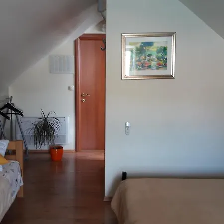 Tudor Casa de hóspedes Trogir