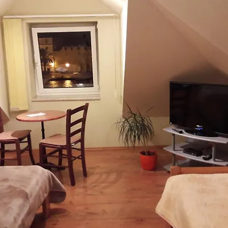 Tudor 게스트하우스 트로기르