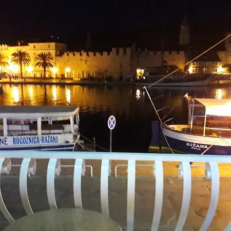 Tudor Pensionat Trogir